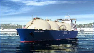 Газпром принял в эксплуатацию 3-й танкер-газовоз СПГ дедвейтом 155 тыс куб м