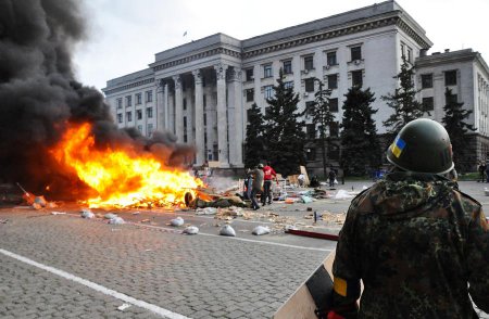 Эксперты: Россия должна инициировать международный трибунал по расследованию убийств мирных жителей на Украине