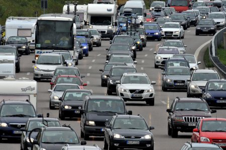 ​СМИ: За качество немецких дорог заплатят иностранцы