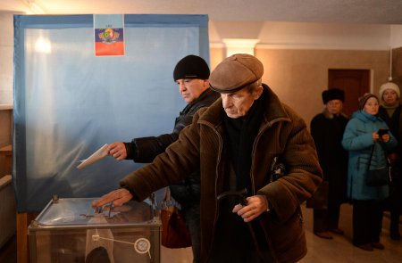 Выборы в ДНР и ЛНР: несмотря на угрозу провокаций, жители принимают активное участие в голосовании