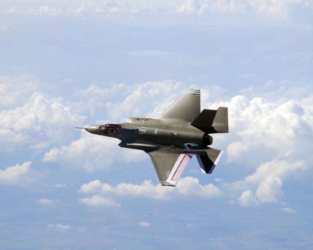 СМИ: Каждый истребитель F-35 обойдётся США дороже, чем равная ему по весу куча золота