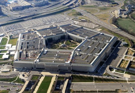 Опрос: в Пентагоне внутреннюю политику Обамы считают опаснее внешних угроз