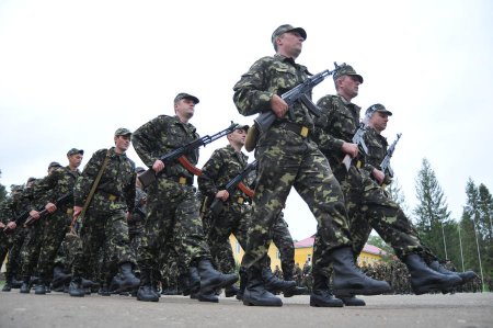 СМИ: Для украинцев служба в армии страшнее тюрьмы