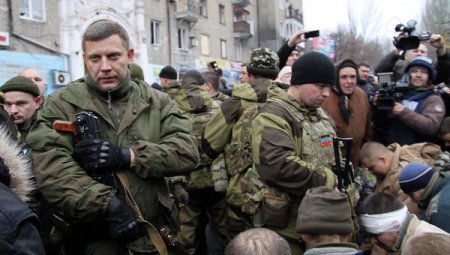 Глава ДНР призвал окруженных в Дебальцево военных сдать оружие