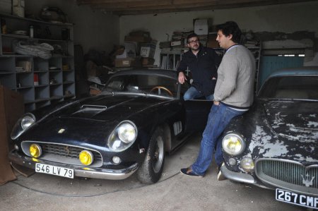 ​На аукционе во Франции продан автомобиль Алена Делона, полвека проржавевший в сарае