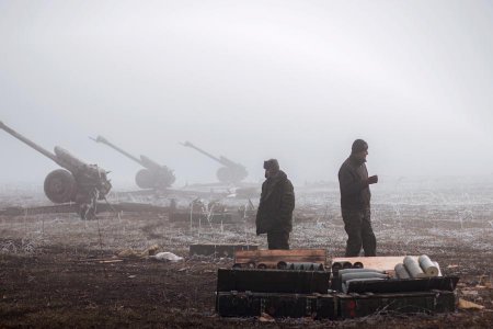 Минобороны ДНР: В дебальцевском котле находятся 5 тысяч военных, но бои по-прежнему продолжаются