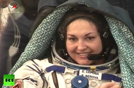 Россиянка космонавт Елена Серова вернулась на Землю в составе экипажа МКС