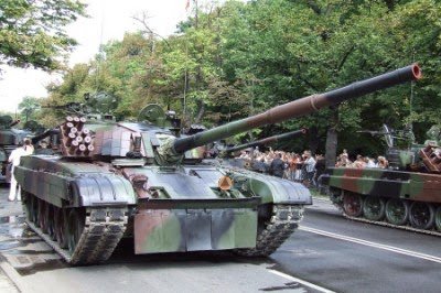 Новый этап войны: Польша начала поставки Т-72 для украинской армии