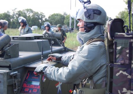 «Уран»гроза бронетехники: российский боевой робот может уничтожить танк