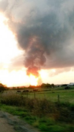 Взрыв газопровода в Техасе привёл к масштабному пожару