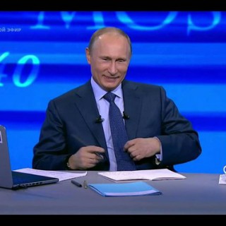 Путин: дайте ему микрофон, а иначе «зарэжэт»