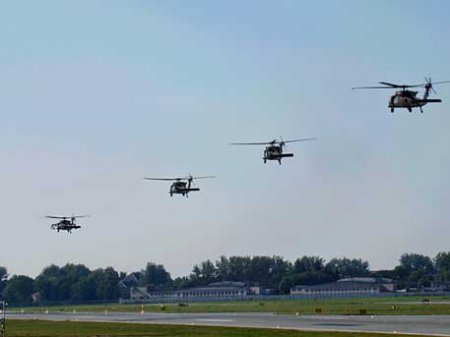 Американские боевые вертолеты приземлились на Украине
