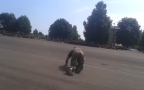 «Аватар» ВСУ: пьяный военный ползал по плацу во время концерта (ВИДЕО)
