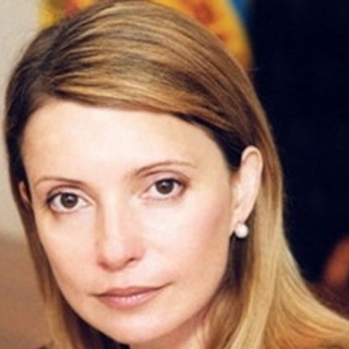 На 55-летие Тимошенко распустила косу и надела эротическое платье