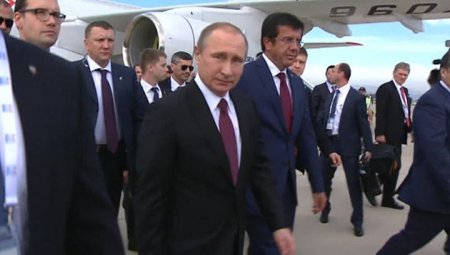 Владимир Путин прибыл на саммит «двадцатки» в Турцию