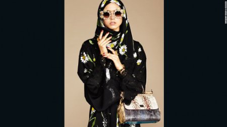 Dolce & Gabbana представили новую коллекцию модных хиджабов для европейских ...