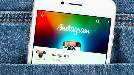 Петицию против изменений в ленте Instagram поддержали 140 тысяч пользователей