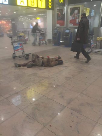 Два взрыва прогремели в аэропорту и метро Брюсселя. (Фото, видео 18+)