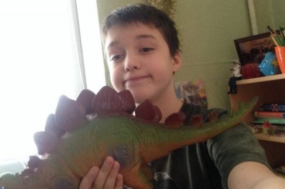 Знаменитый на просторах интернета Степан хочет снять видео с динозаврами