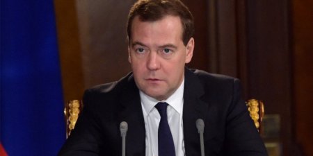 Медведев ответил Эрдогану на обвинения об участии России в карабахском конф ...