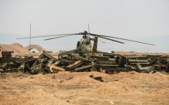 Stratfor опубликовал снимки сгоревших в Сирии четырех вертолетов Ми-24