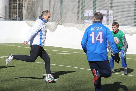 Сергей Лавров забил гол в матче Народной футбольной лиги