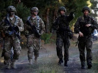 НАТО разместит в Польше и странах Балтии батальоны 