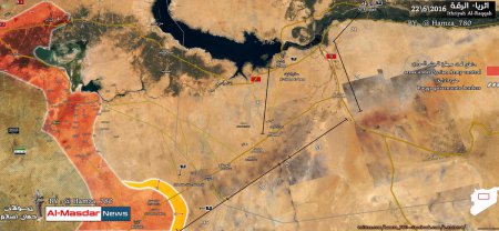 Сирийская армия не смогла закрепиться на границе провинции Ракка и продолжает отступление