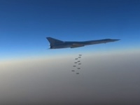 Российские стратегические бомбардировщики нанесли удары восточнее Пальмиры