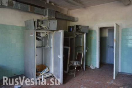 Отдых карателя: украинские оккупанты разграбили детский лагерь в Северодонецке (ФОТО)