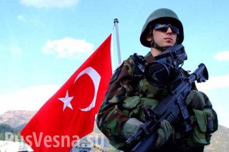 СРОЧНО: Турецкий солдат открыл огонь у Дворца правосудия в Анкаре