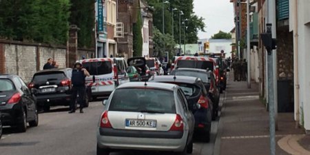 Один заложник погиб в результате нападения на церковь во Франции