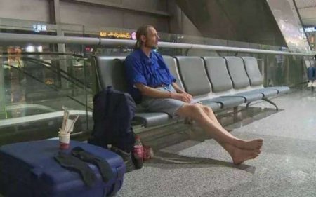 Голландец 10 дней прождал в аэропорту девушку с сайта знакомств
