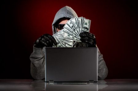 Хакеры платят за обнаружение багов в iOS больше, чем Apple