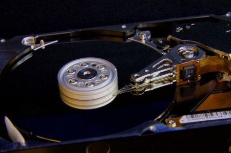 Seagate представила самый объемный жесткий диск в мире