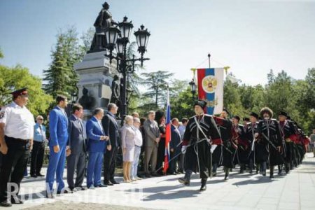 В Симферополе открыли памятник Екатерине второй