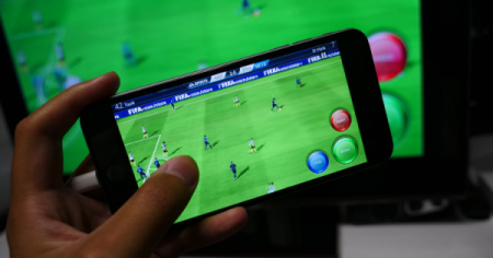 Осенью выйдет новая FIFA Mobile для Android, iOS и Windows 10