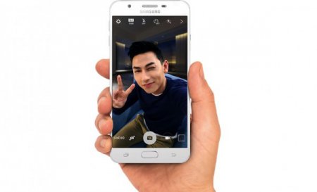 Поступил в продажу Samsung Galaxy J7 Prime