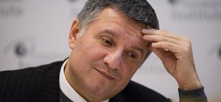Аваков: «Интер» критикует только партию «Народный фронт»