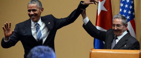 Обама продлил торговое эмбарго против Кубы
