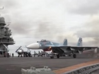 Российские истребители выполнили полеты с авианосца 