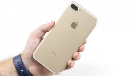 Стоимость iPhone 7 в России упала на 10 000 рублей с момента начала продаж