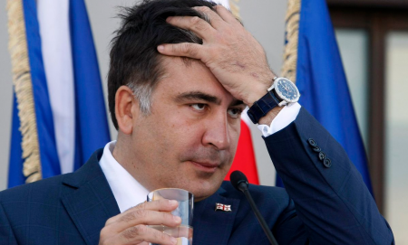 Гончаренко сравнил Саакашвили с ящерицей и наркоманом