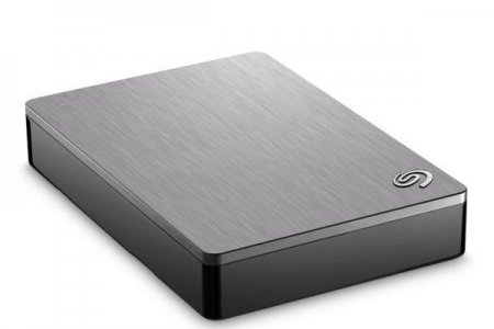 Компания Seagate выпустила внешний жесткий диск на 5 терабайтов