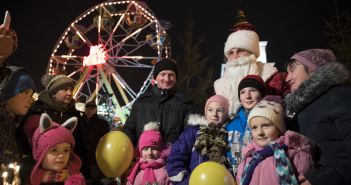 Кличко в костюме Деда Мороза поздравил украинцев
