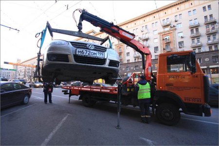 Для жителей Санкт-Петербурга появилось приложение CrocoDie, избавляющее от эвакуации автомобиля