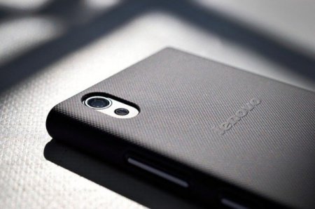 Компания Lenovo выпустит второе поколение смартфона Project Tango