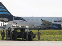 На Мальте приземлился ливийский пассажирский самолет, захваченный сторонник ...