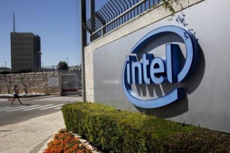 Компания Intel стремится получить долю акций корпорации Here