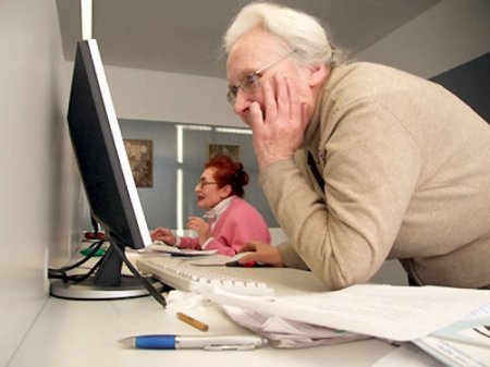 Проект «Азбука Интернета» обучил компьютерной грамотности уже 100 тысяч пенсионеров